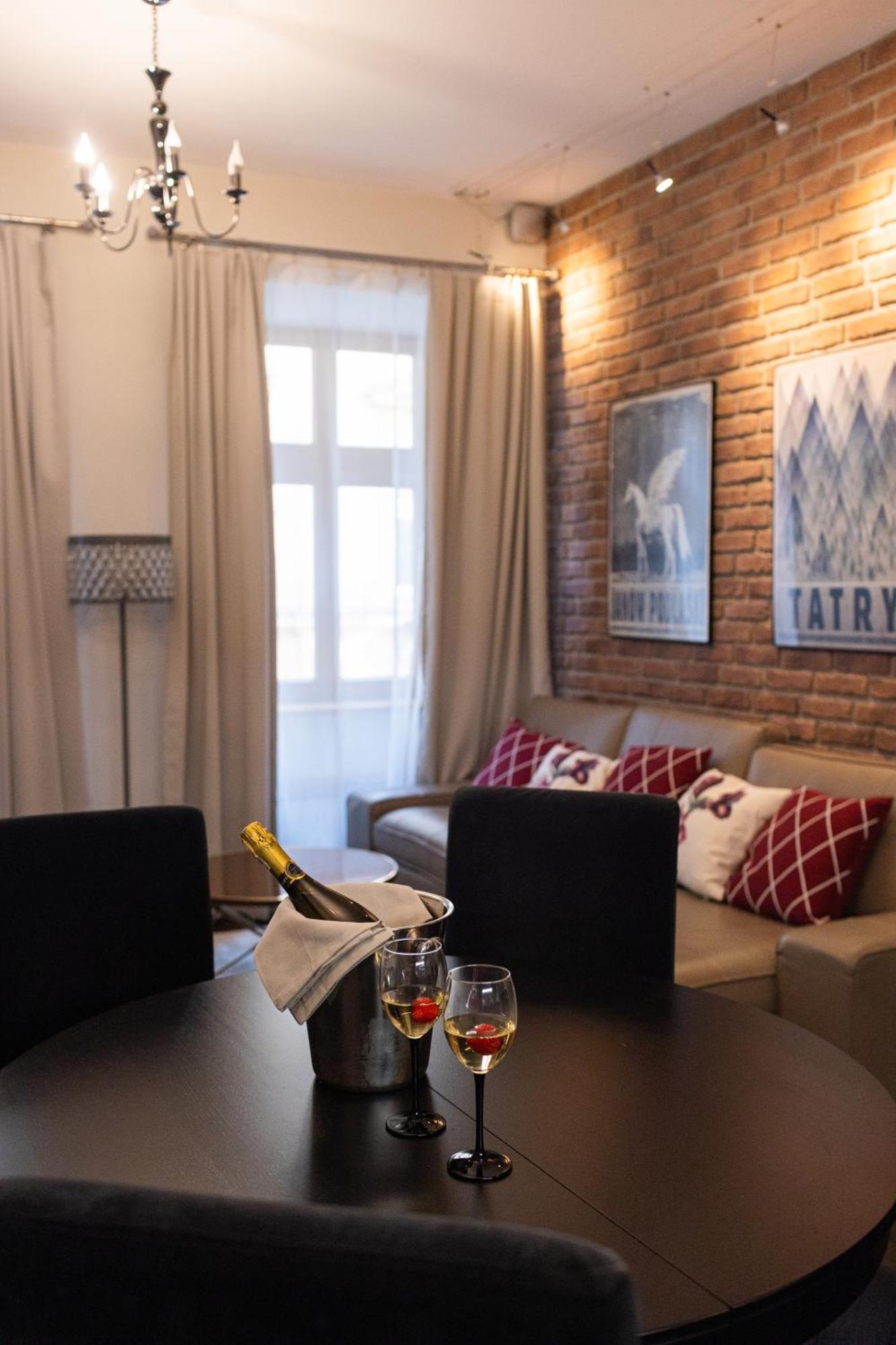 Lux Apartmenty - Old City Cracovia Exterior foto